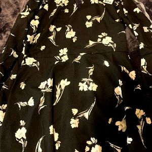 Boohoo Floral Ruffle Tea Dress (Black)